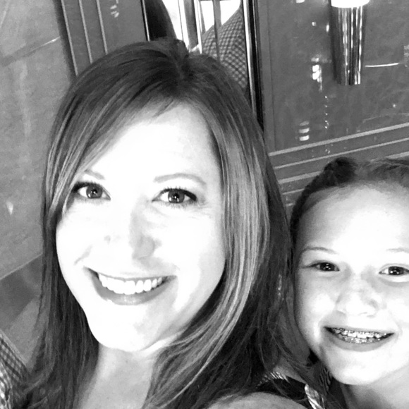 Meet your Posher, Jessica - Picture 1 of 1